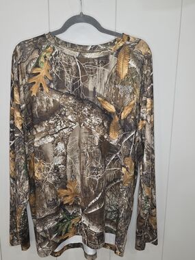 Realtree Camouflage Long Sleeve Shirt in Brown, Green, Tan Size XL
